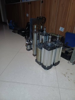 جک پنوماتیک هم چینی و هم ایرانی درجه 1 - مهدی آرمیده - کارخانجات تهران