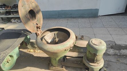  پرداخت یا برداه گیر مخروطی به صورت ویبره - مهدی آرمیده - کارخانجات تهران