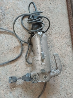 برش ورق ترومپت ساخت آلمان - مهدی آرمیده - کارخانجات تهران
