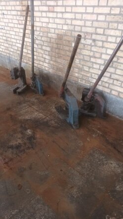 ​4 عدد پرس دستی با اهرم - مهدی آرمیده - کارخانجات تهران