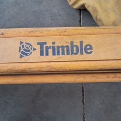 سه پایه دوربین چوبی 4 متر استاندارد برند Trimble اصلی - مهدی آرمیده - کارخانجات تهران