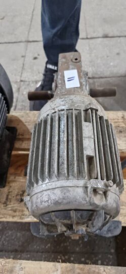  دینام گریبکس شماره 11 - مهدی آرمیده - کارخانجات تهران