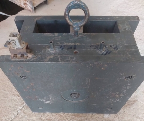 ​قالب بشقاب طرح کوشا 24 سانتیمتری راگا گرم - مهدی آرمیده - کارخانجات تهران