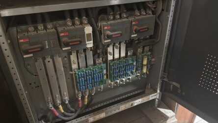 یو پی اس 100kw - مهدی آرمیده - گروه کارخانجات تهران 