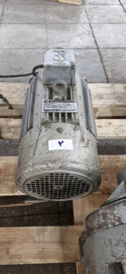  دینام یا الکتروموتور PEM چینی - مهدی آرمیده - کارخانجات تهران