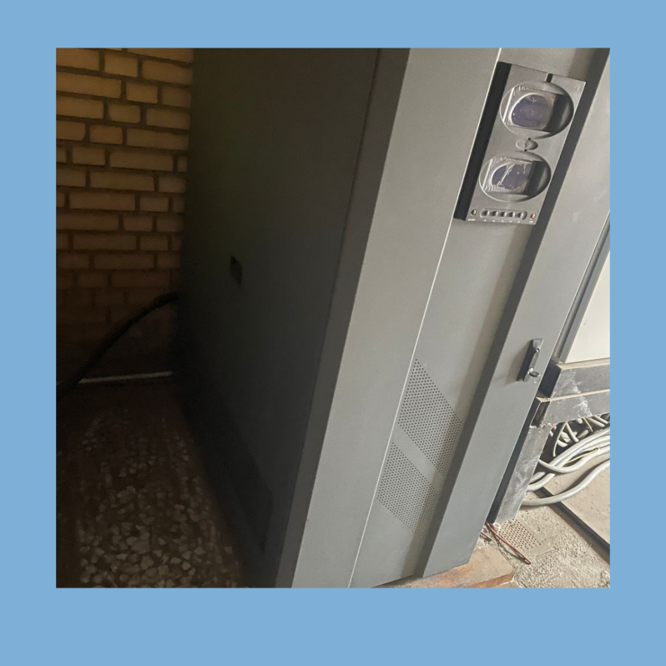  یو پی اس 120 کاوا وارداتی 