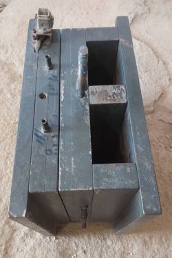 ​قالب بشقاب طرح کوشا 24 سانتیمتری راگا گرم - مهدی آرمیده - کارخانجات تهران