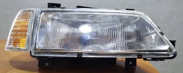 چراغ جلو و راهنمای پژو 405 - مهدی آرمیده - کارخانجات تهران