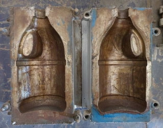 ​قالب 3/5 لیتری سفید کننده - مهدی آرمیده - کارخانجات تهران